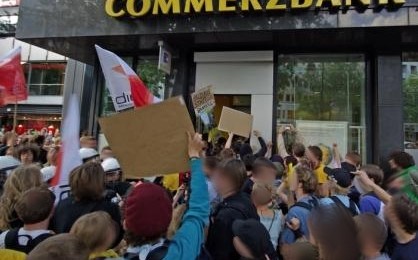 Education Strike 2009 germany - bank raid