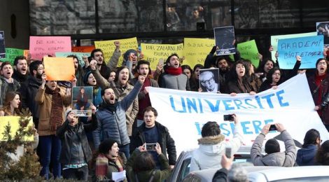 Photo of Demo about academic sackings in Turkey Feb 2017